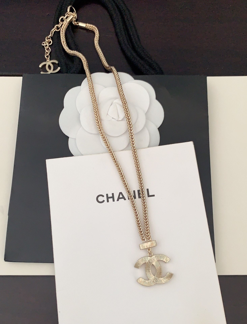 Ch**el necklaces